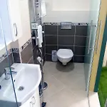 Mini Harem