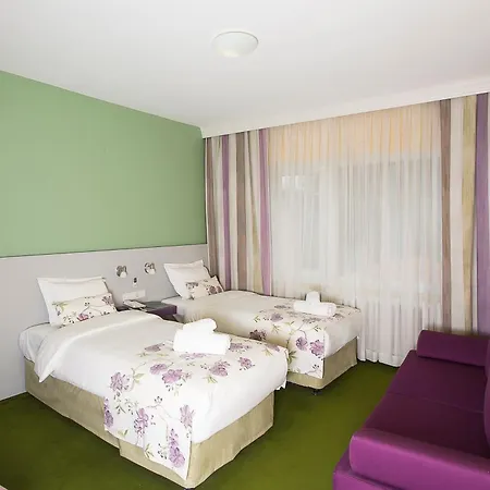 Hotell Mini Harem 3*