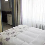 Mini Harem