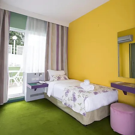 Mini Harem Hotell