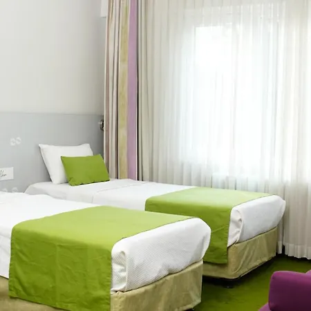 Hotel Mini Harem