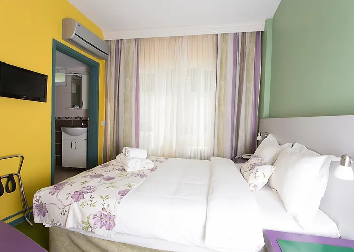 Mini Harem Hotel