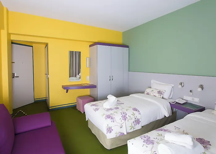 Hotell Mini Harem 3*